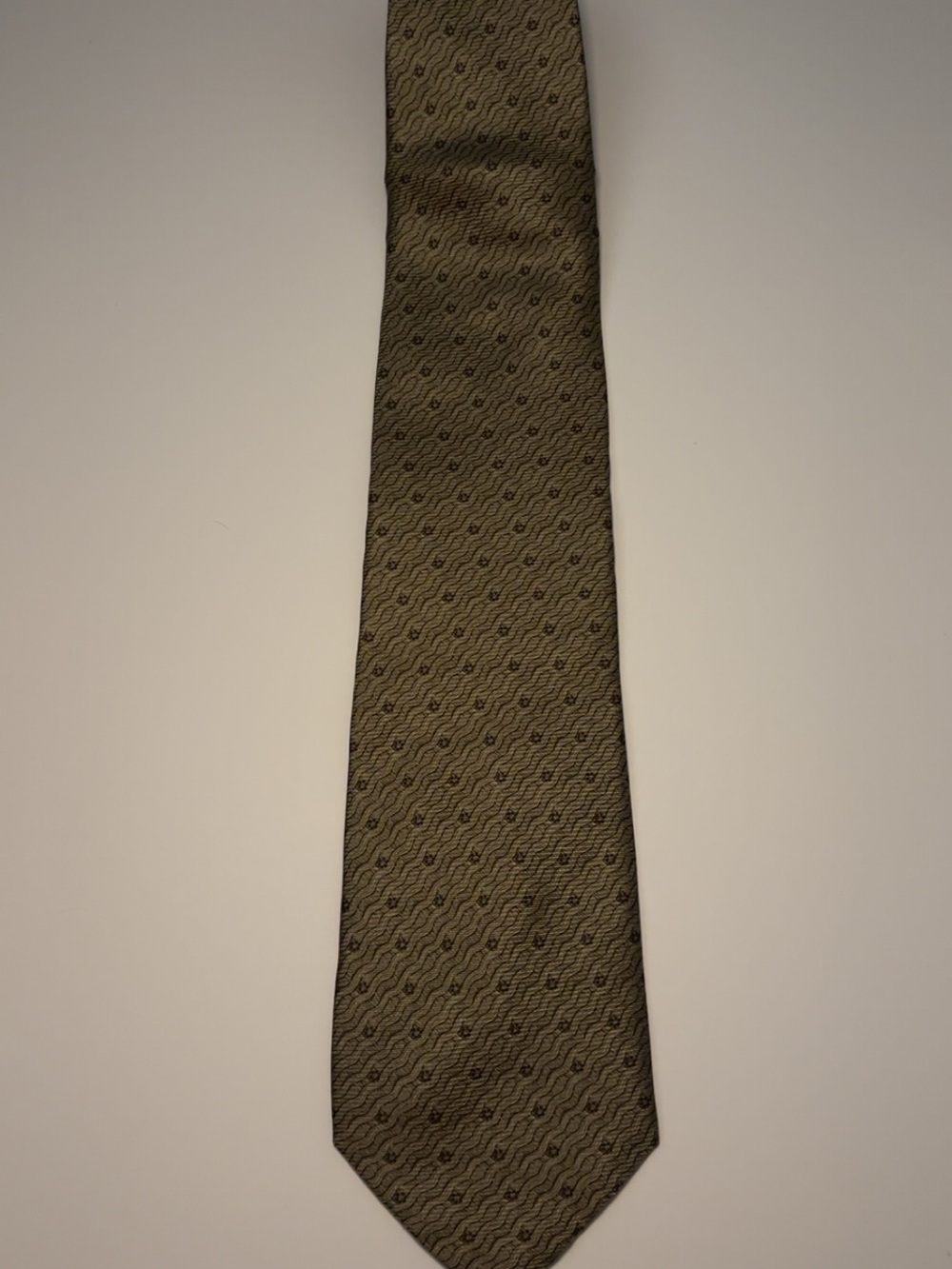 Olive Green Patterned Men's Tie - Subtle Wave Motif